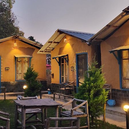 Ostello Monkey Mud House And Camps, Bir Esterno foto