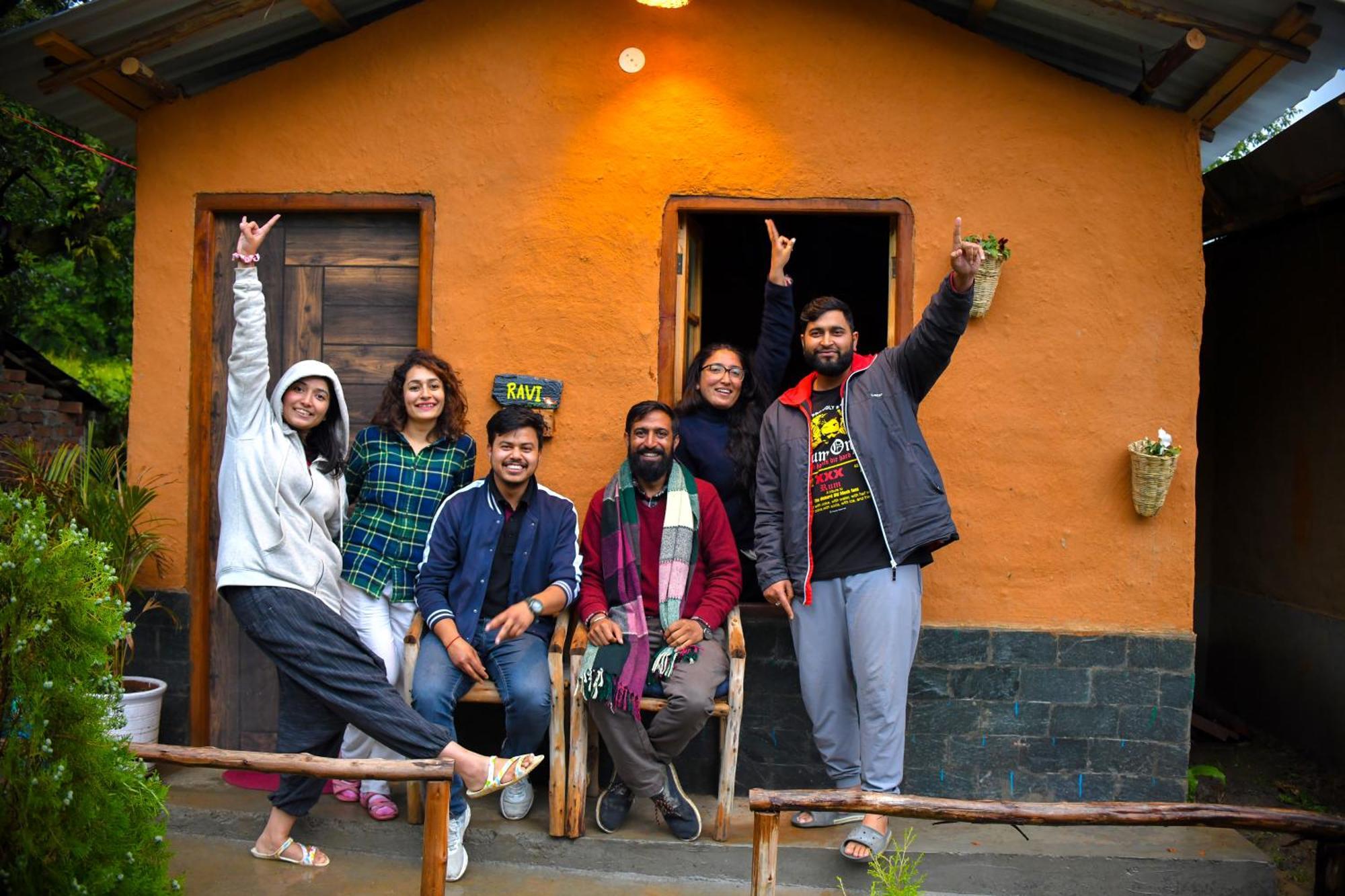 Ostello Monkey Mud House And Camps, Bir Esterno foto