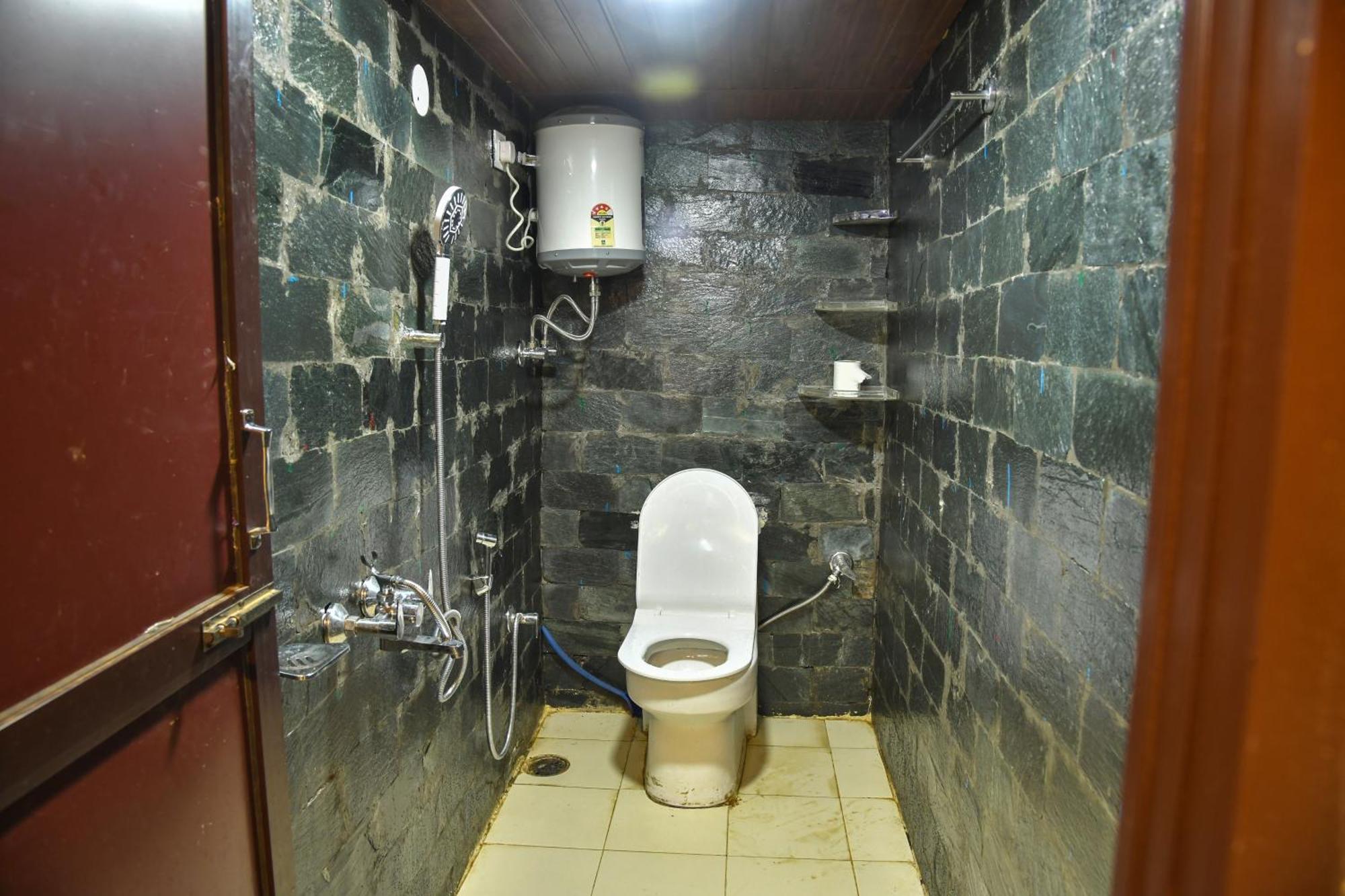 Ostello Monkey Mud House And Camps, Bir Esterno foto