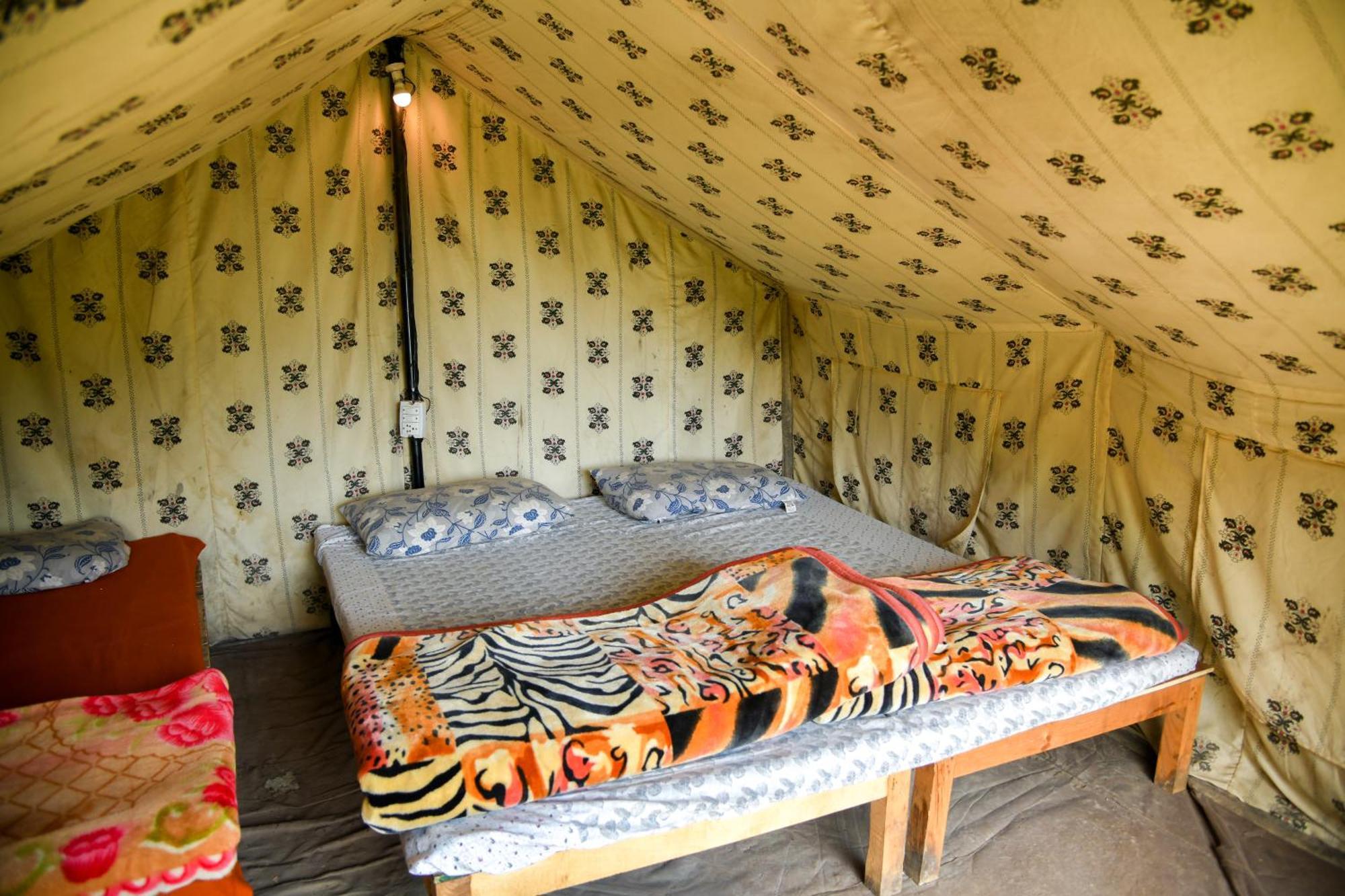 Ostello Monkey Mud House And Camps, Bir Esterno foto